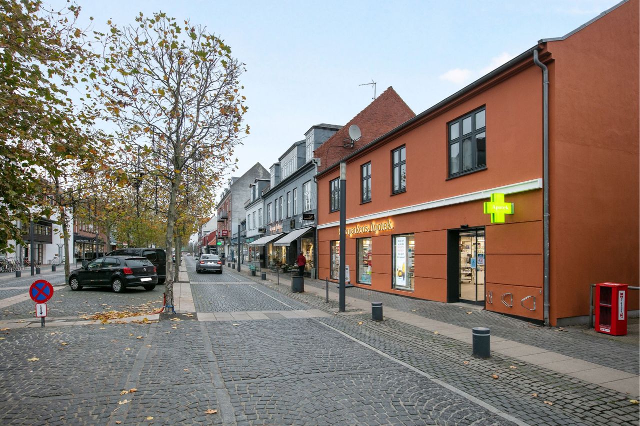 image 01